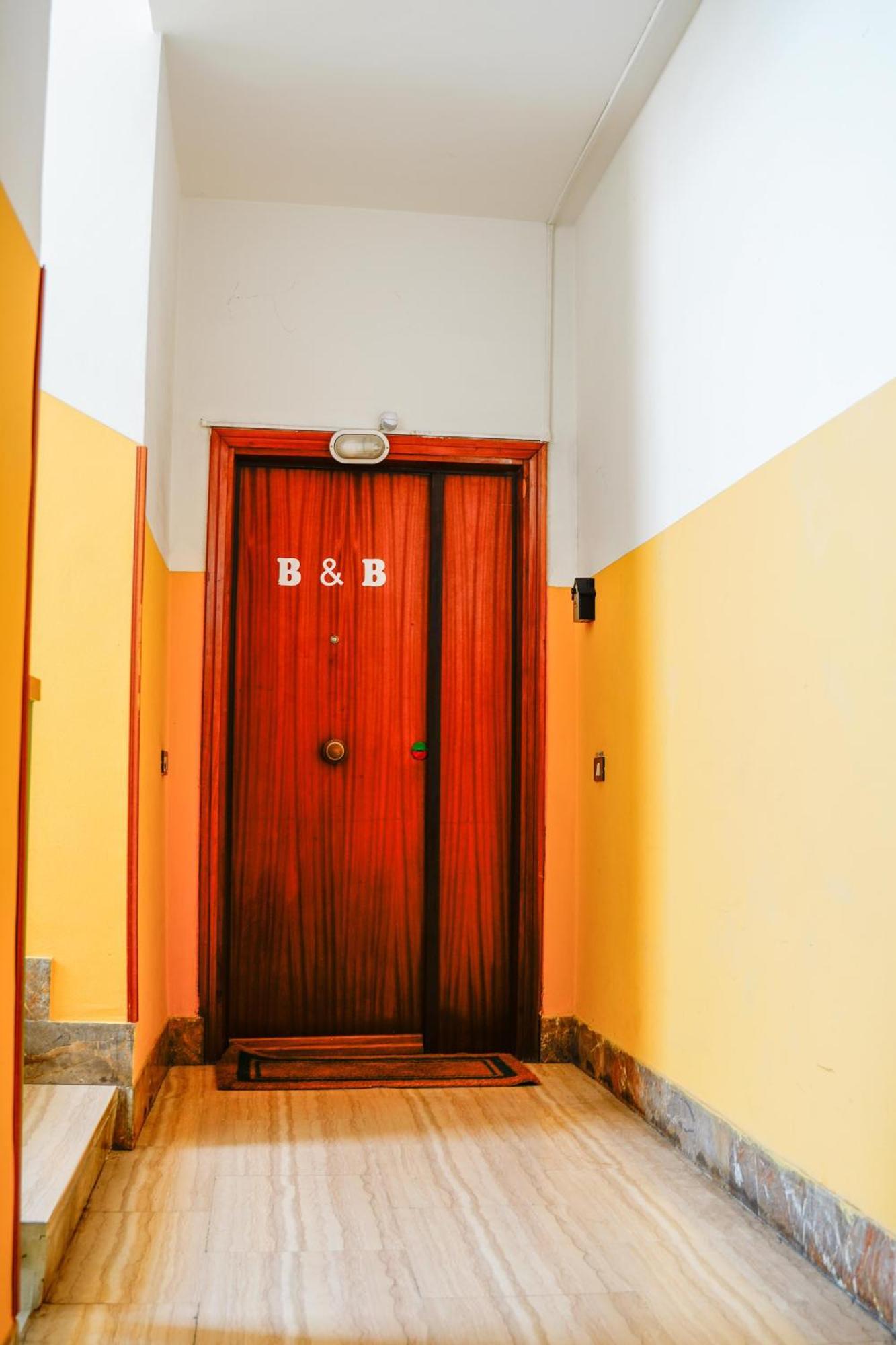 Bed & Breakfast La Terrazza Hotel ลาตินา ภายนอก รูปภาพ